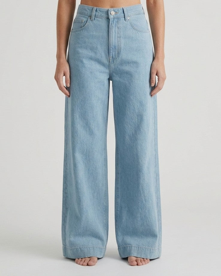 Light Wash Women's Baggy Jeans