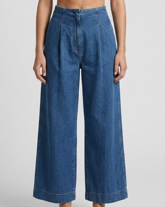 Cropped Pleated Jeans for Women